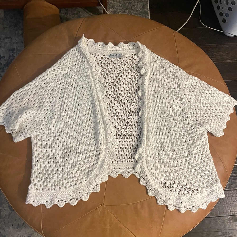 vintage style short-sleeve crochet white cardigan